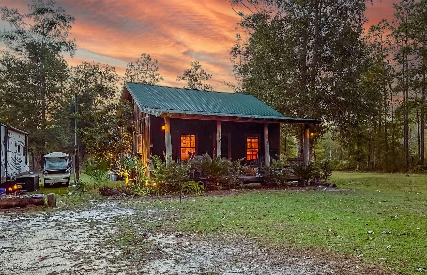 18.2 Acres of Improved Recreational Land for Sale in Bristol, Florida