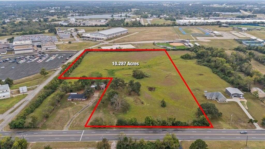 10.3 Acres of Land for Sale in Sulphur Springs, Texas