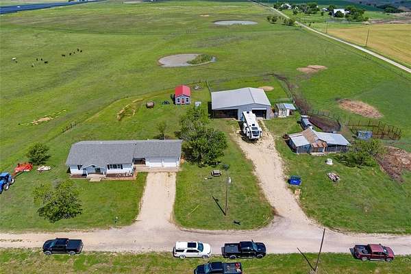 22.7 Acres of Improved Land for Sale in Penelope, Texas