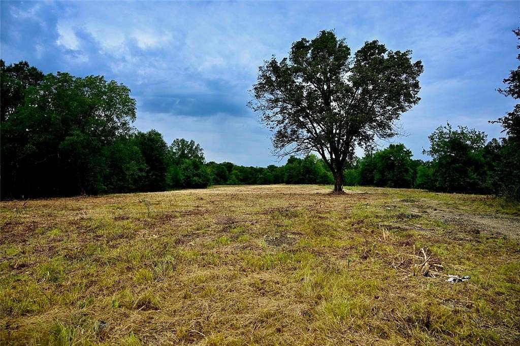 223 Acres of Land for Sale in Talco, Texas
