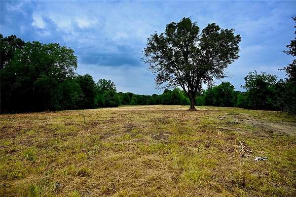 223 Acres of Land for Sale in Talco, Texas