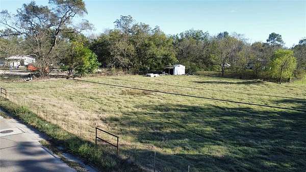 0.23 Acres of Residential Land for Sale in Sulphur Springs, Texas
