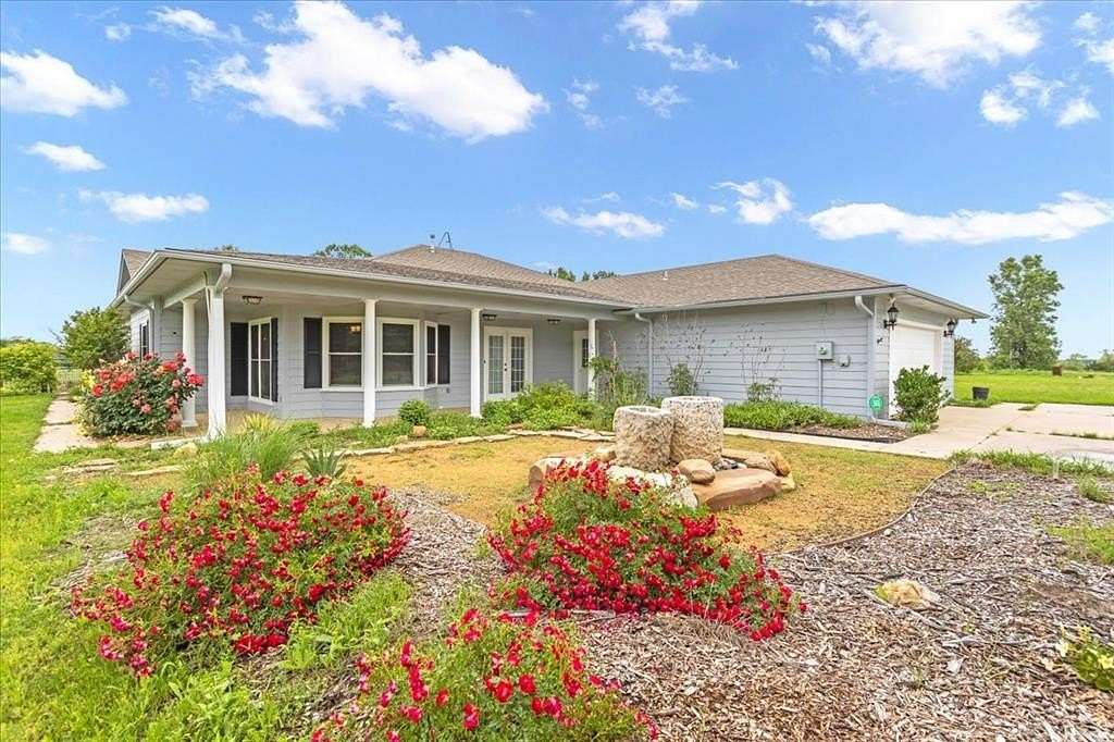 18.9 Acres of Land with Home for Sale in Dodd City, Texas