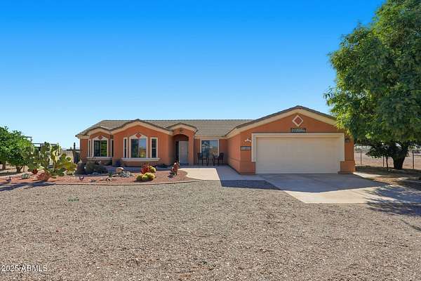 5 Acres of Land with Home for Sale in Tonopah, Arizona