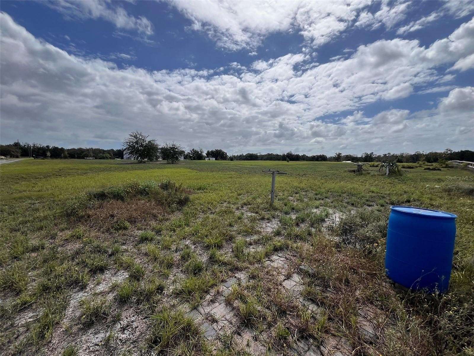 2.5 Acres of Land for Sale in Deltona, Florida