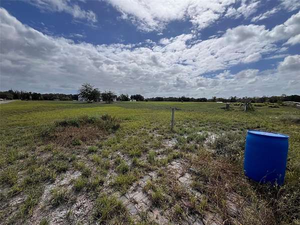 2.5 Acres of Land for Sale in Deltona, Florida