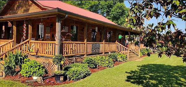 2.77 Acres of Residential Land with Home for Sale in Monroe, Tennessee