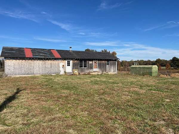 85 Acres of Recreational Land for Sale in Puryear, Tennessee