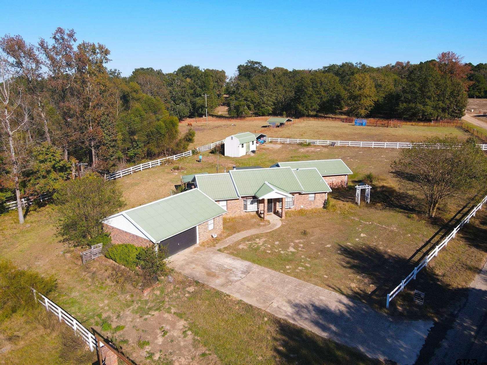 43 Acres of Land with Home for Sale in Leesburg, Texas