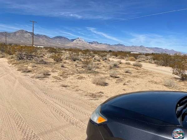 9.85 Acres of Land for Sale in California Hot Springs, California