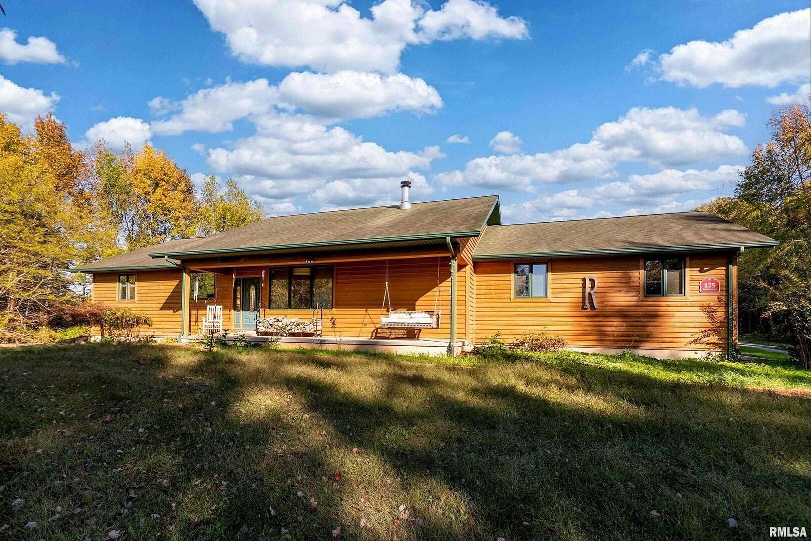 8 Acres of Land with Home for Sale in Carbondale, Illinois