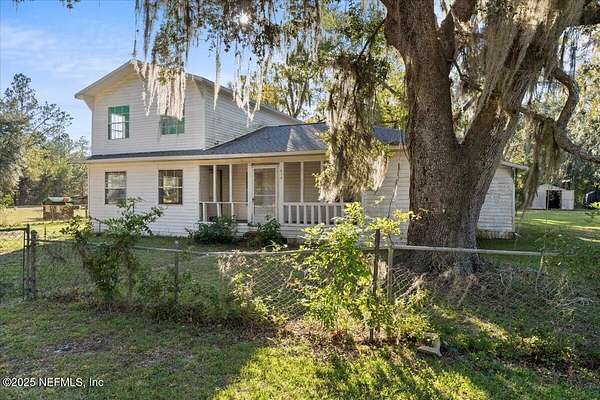 5 Acres of Residential Land with Home for Sale in Lake City, Florida