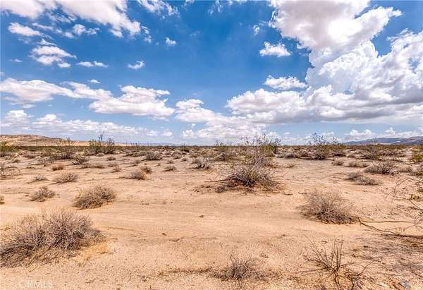10 Acres of Land for Sale in Twentynine Palms, California