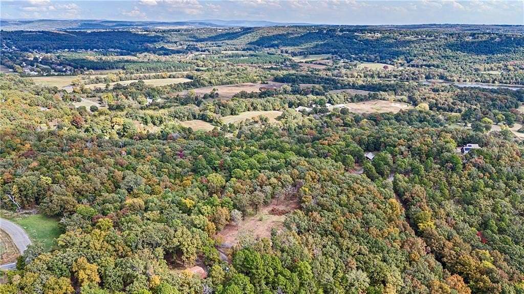 1 Acre of Residential Land for Sale in Russellville, Arkansas