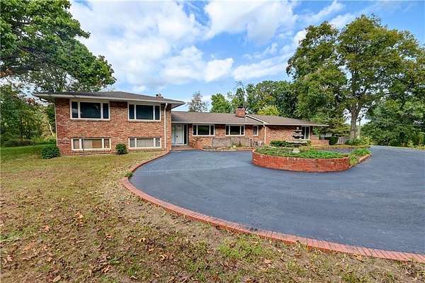 12.4 Acres of Land with Home for Sale in Ottawa, Kansas