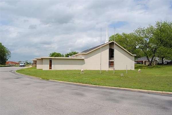 3.44 Acres of Improved Residential Land for Sale in Ada, Oklahoma