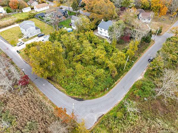 0.46 Acres of Residential Land for Sale in Mastic Beach, New York