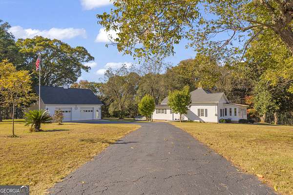 3 Acres of Residential Land with Home for Sale in Royston, Georgia