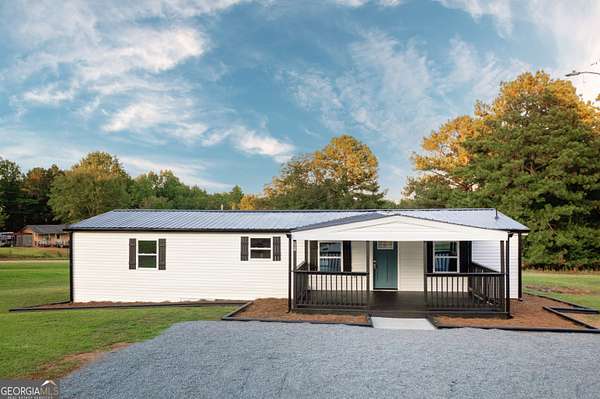 2.74 Acres of Residential Land with Home for Sale in Griffin, Georgia