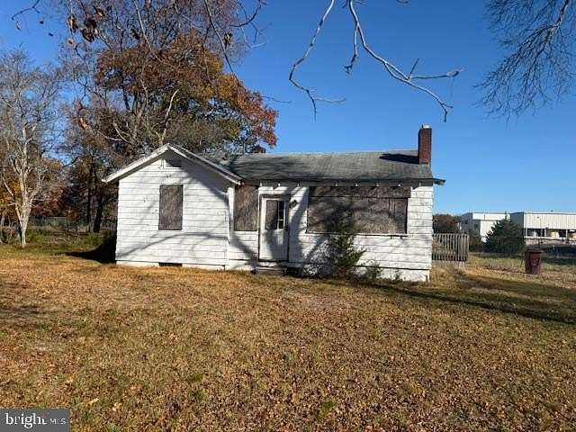 3.28 Acres of Residential Land with Home for Sale in Vineland, New Jersey