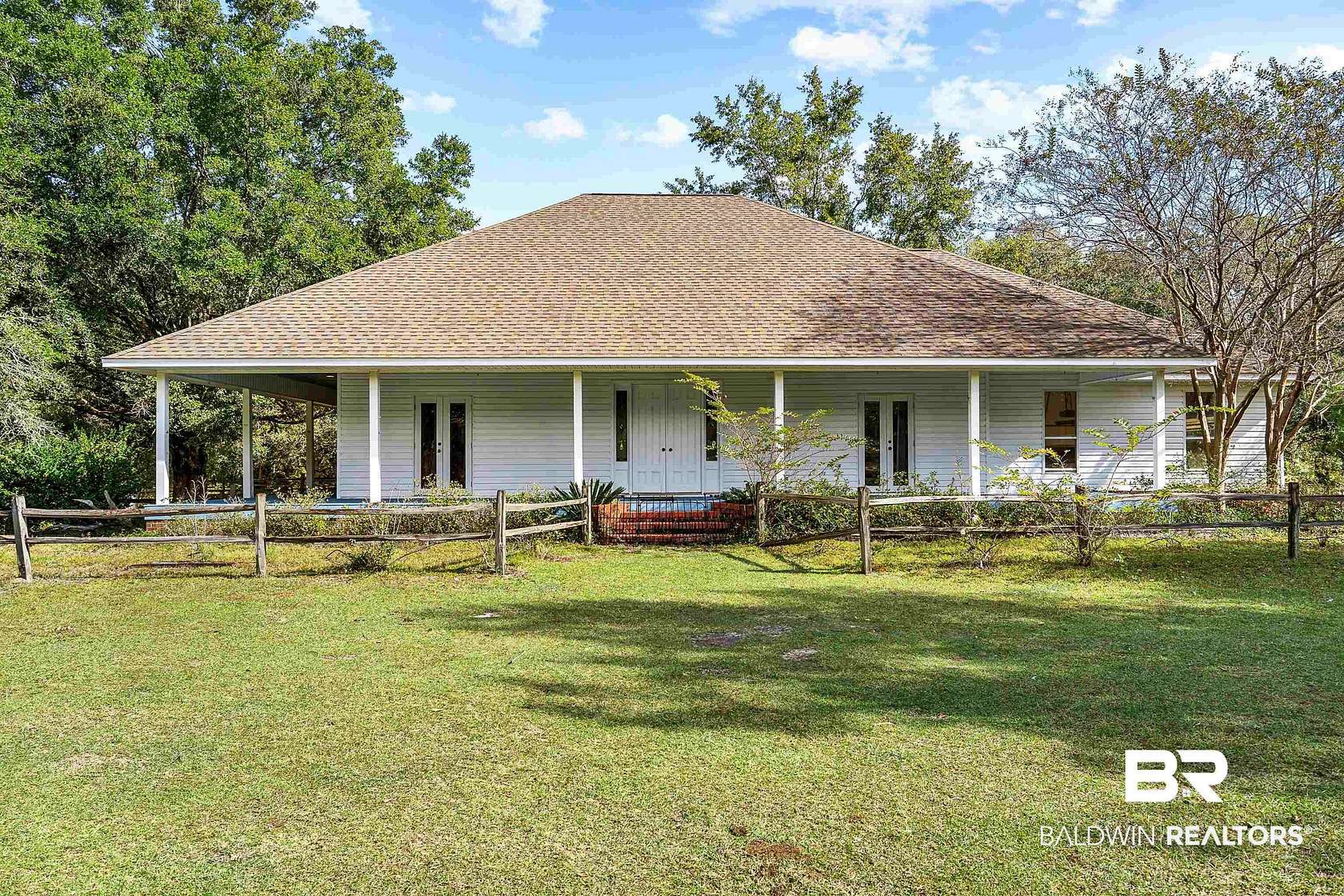 15 Acres of Land with Home for Sale in Foley, Alabama