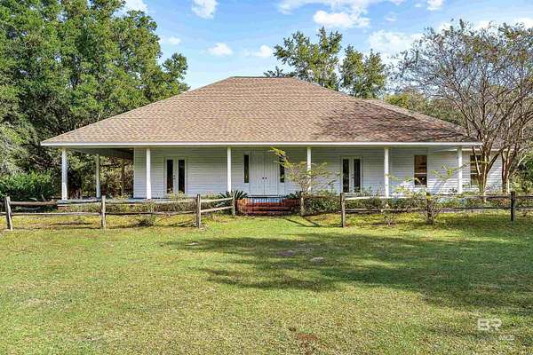 15 Acres of Land with Home for Sale in Foley, Alabama