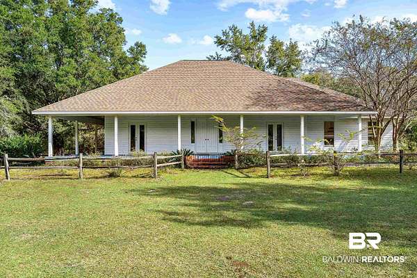 15 Acres of Land with Home for Sale in Foley, Alabama