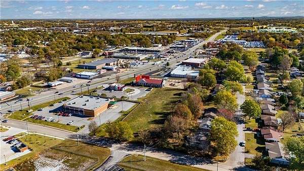 1.5 Acres of Commercial Land for Sale in Siloam Springs, Arkansas