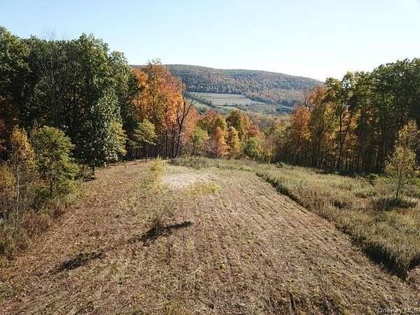 30 Acres of Land for Sale in Millerton, New York