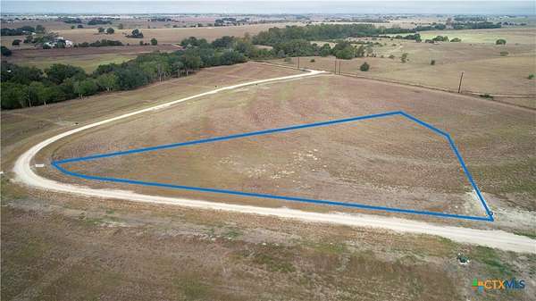 2 Acres of Residential Land for Sale in Shiner, Texas