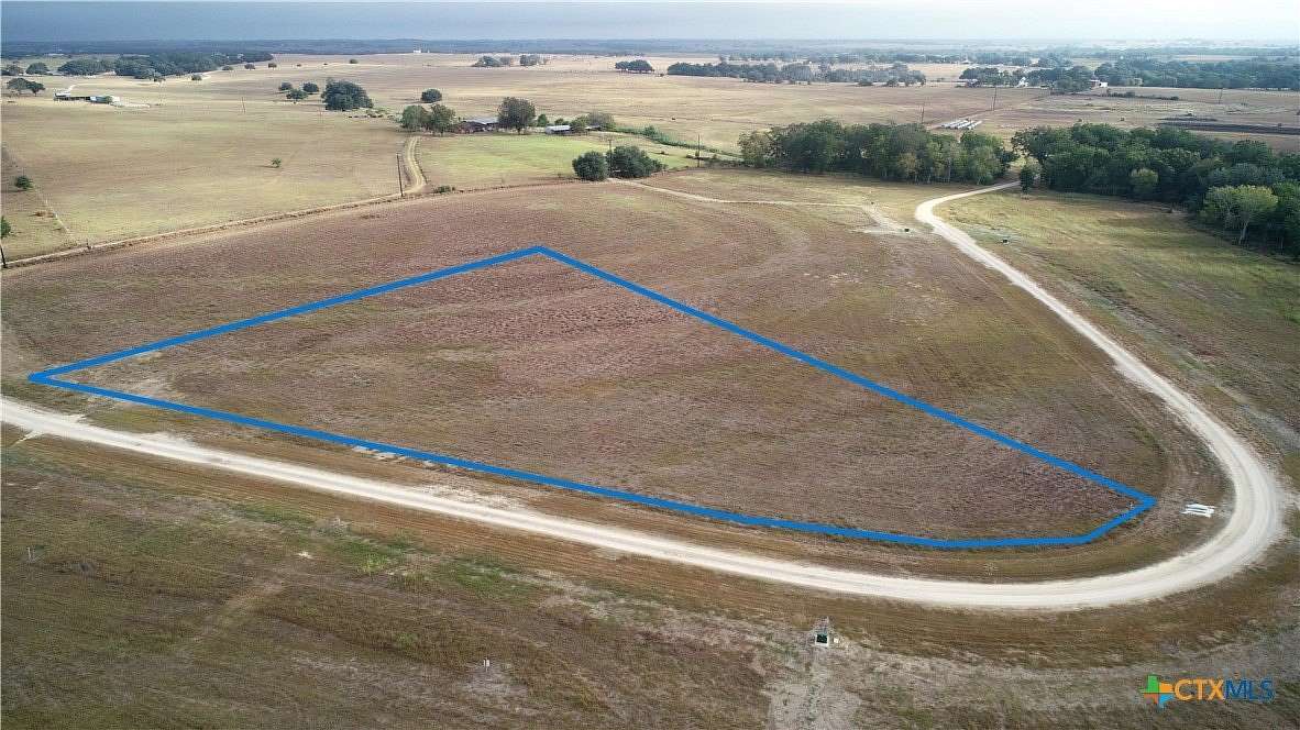 2 Acres of Residential Land for Sale in Shiner, Texas