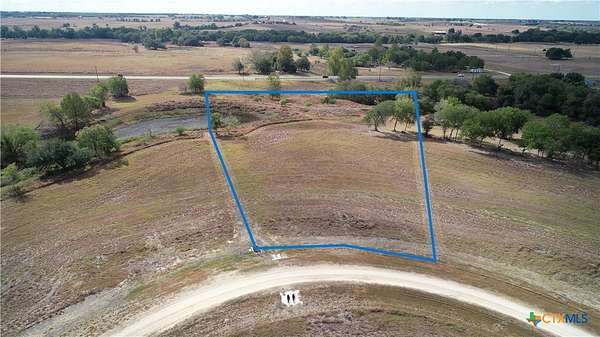 4.9 Acres of Land for Sale in Shiner, Texas