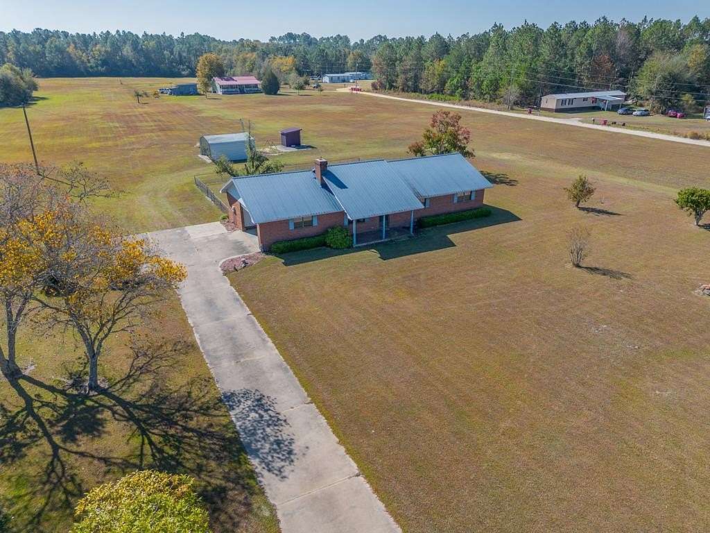 10.8 Acres of Land with Home for Sale in Alma, Georgia