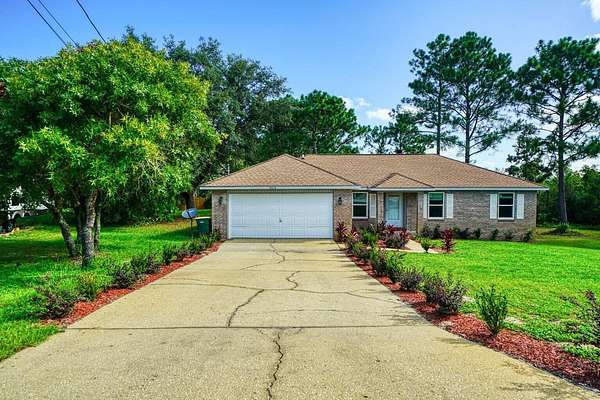 1.55 Acres of Residential Land with Home for Lease in Navarre, Florida