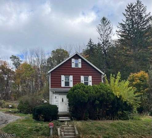 1.72 Acres of Residential Land with Home for Sale in Lafayette Township, New Jersey