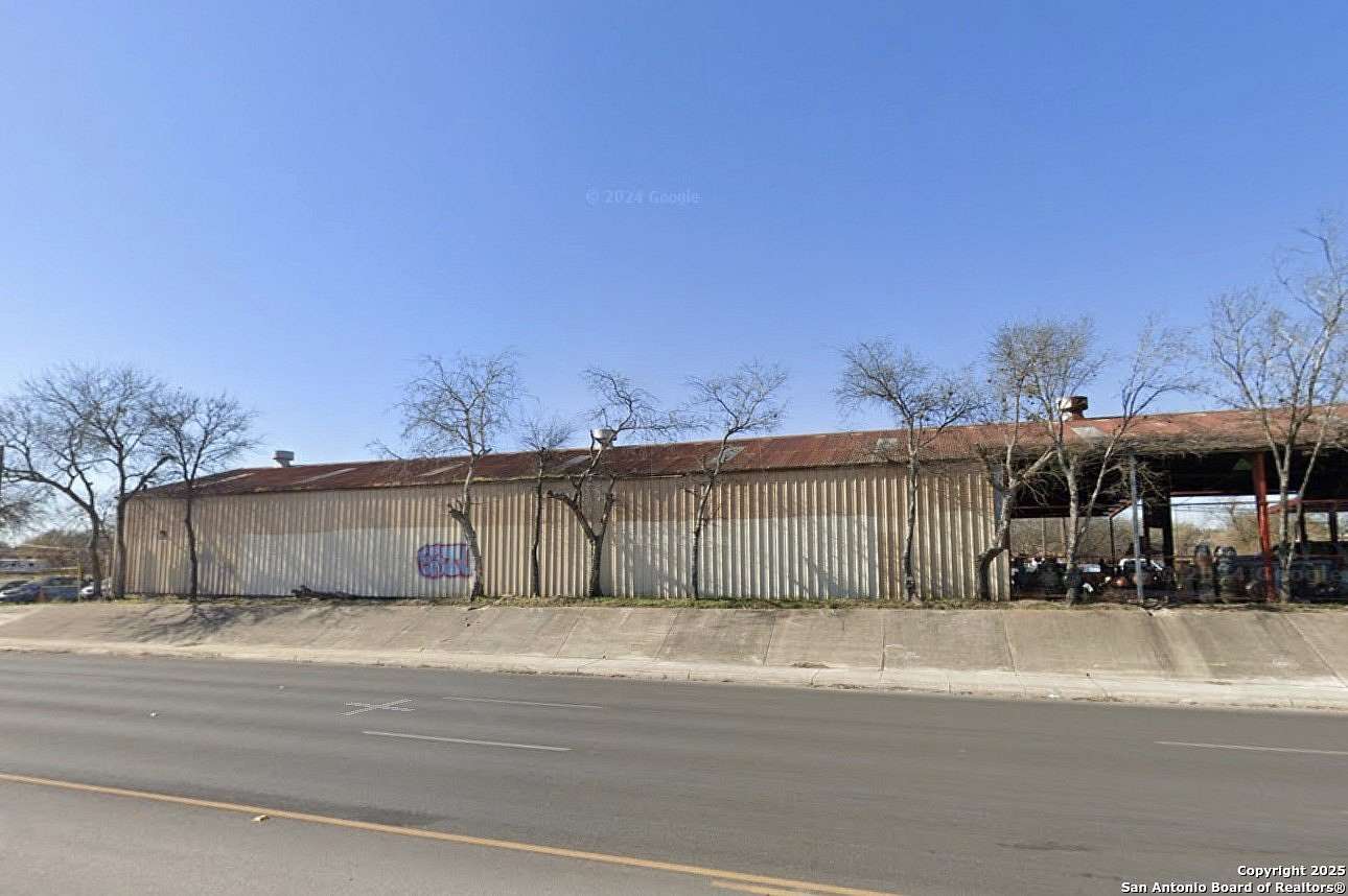 7 Acres of Improved Mixed-Use Land for Sale in San Antonio, Texas