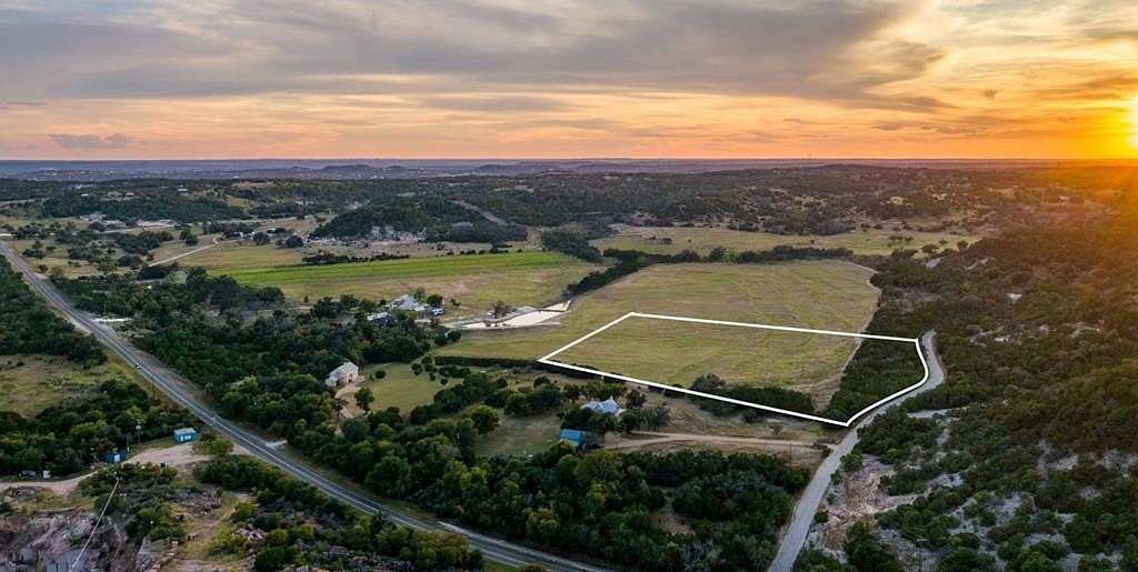 10 Acres of Land for Sale in Fredericksburg, Texas