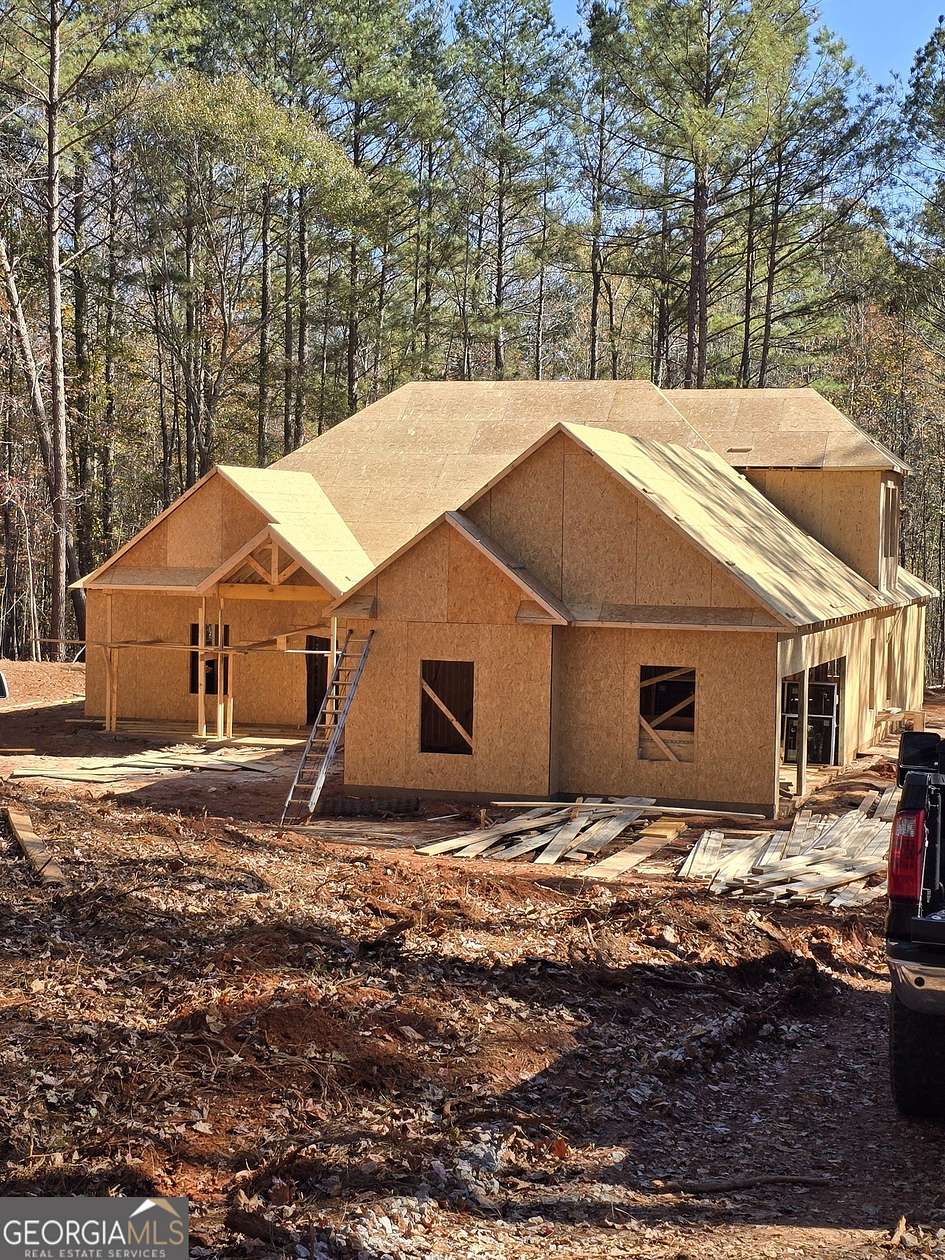 7 Acres of Residential Land with Home for Sale in Temple, Georgia