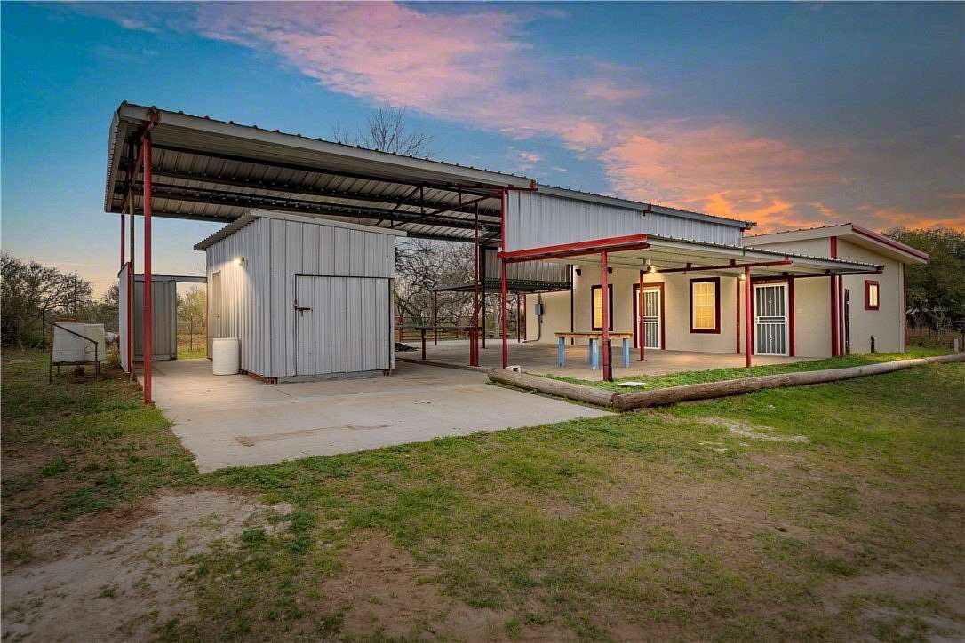 23.1 Acres of Land with Home for Sale in San Diego, Texas