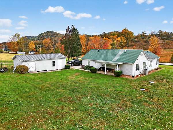 1.85 Acres of Residential Land with Home for Sale in Berea, Kentucky