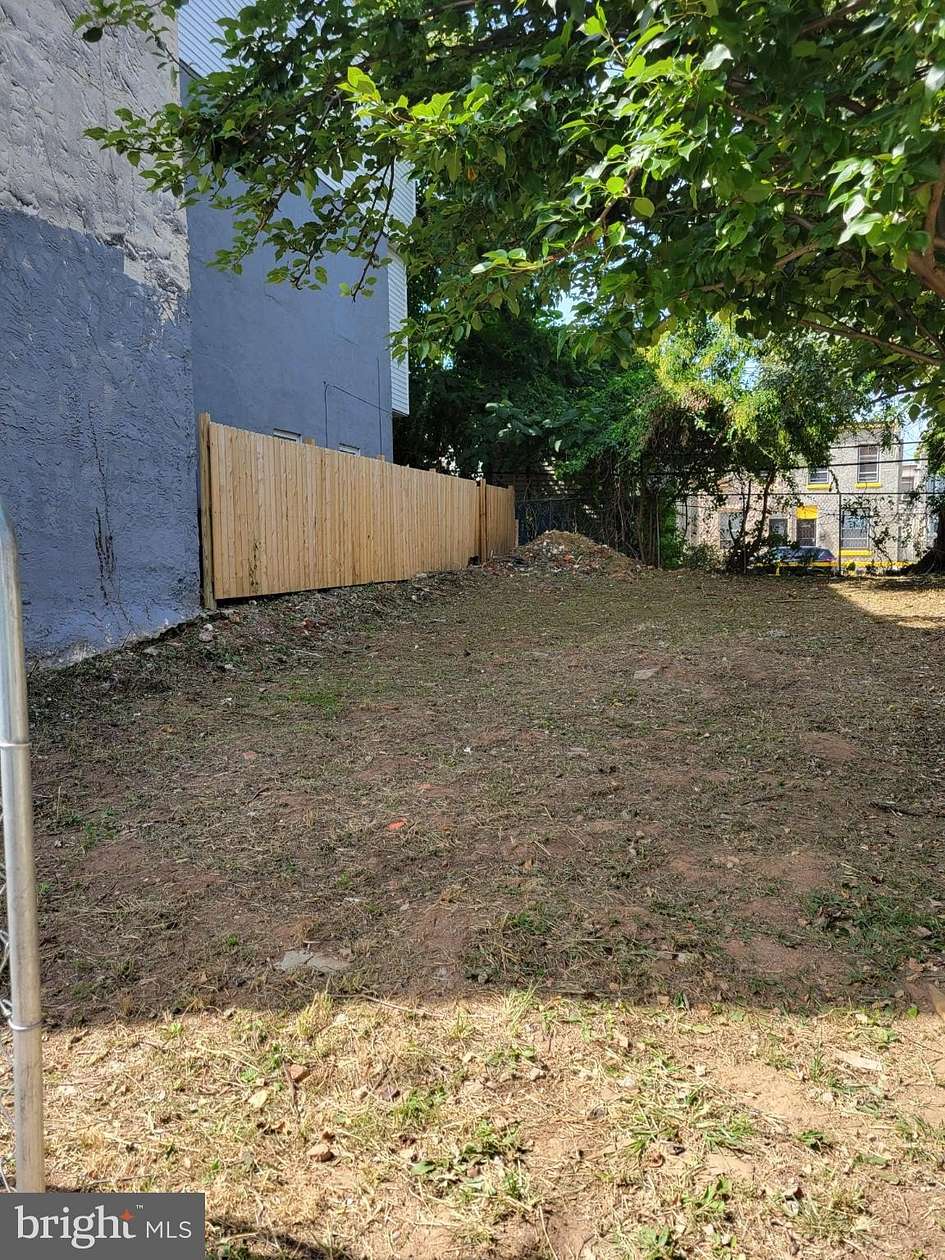 0.02 Acres of Residential Land for Sale in Philadelphia, Pennsylvania