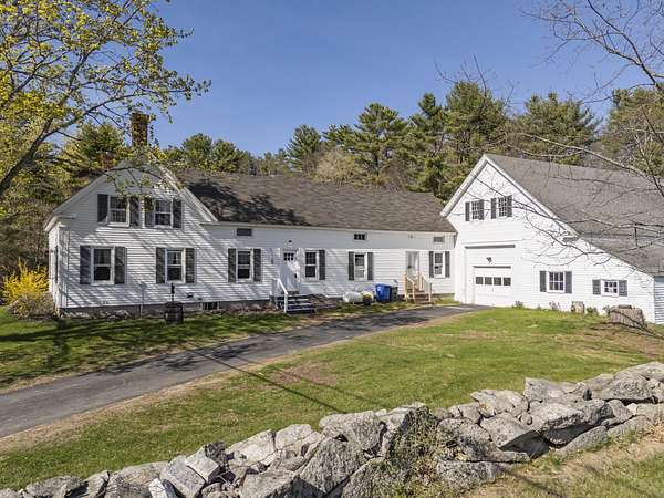 2 Acres of Residential Land with Home for Sale in Raymond, Maine