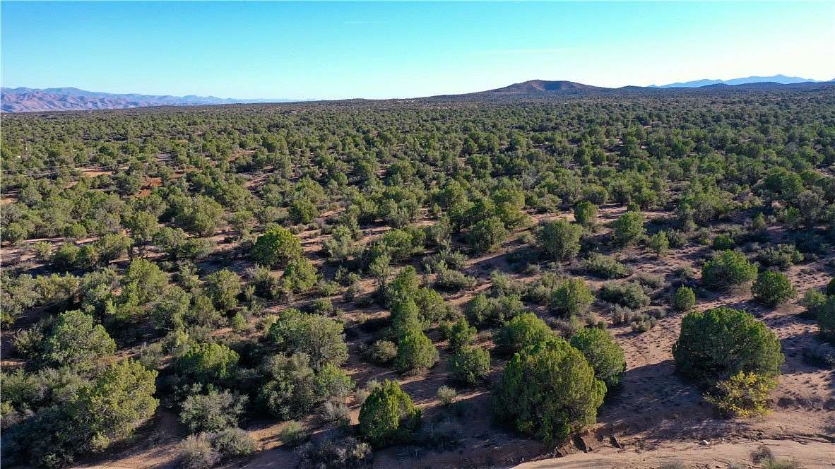 6 Acres of Land for Sale in Kingman, Arizona