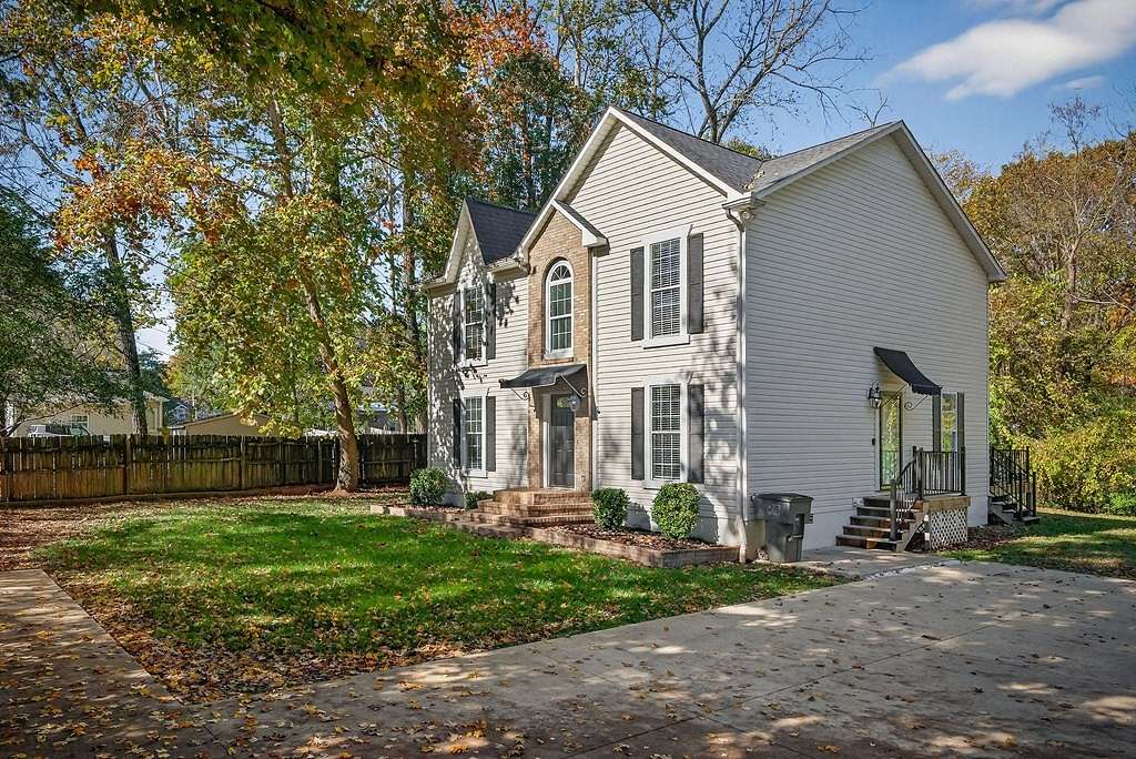 2 Acres of Residential Land with Home for Sale in Cookeville, Tennessee