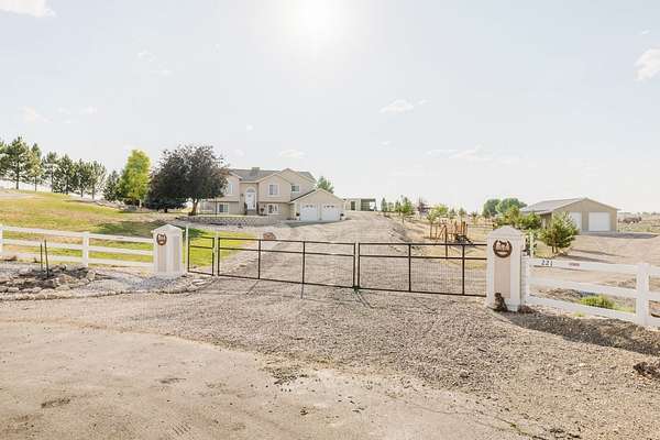 3.12 Acres of Residential Land with Home for Sale in Spring Creek, Nevada