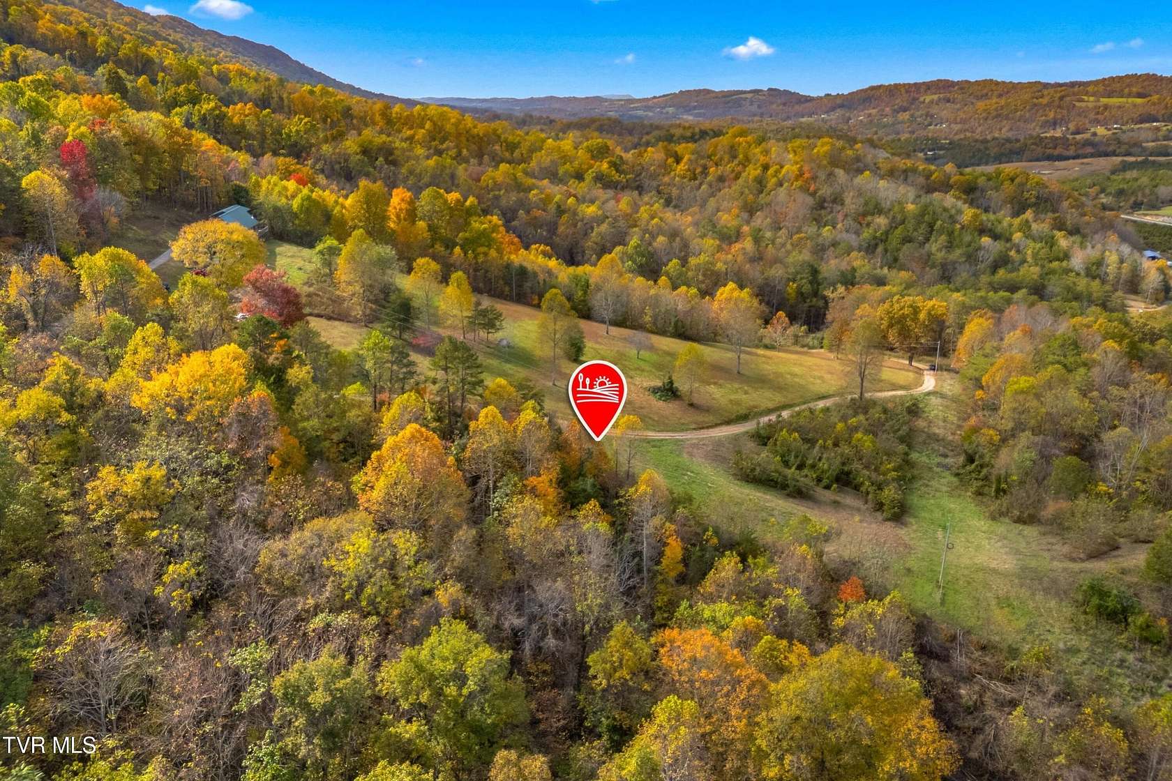 10.7 Acres of Land for Sale in Thorn Hill, Tennessee