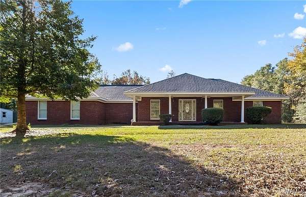 3.8 Acres of Residential Land with Home for Sale in Fosters, Alabama