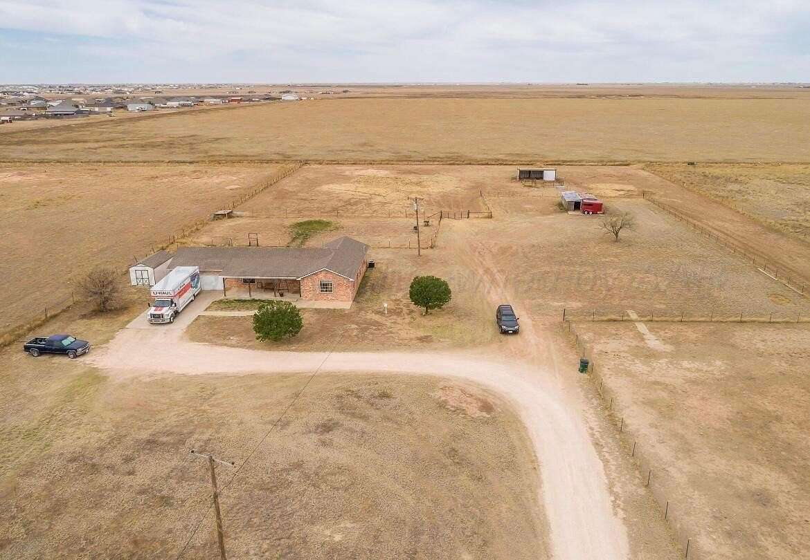 3 Acres of Residential Land with Home for Sale in Amarillo, Texas