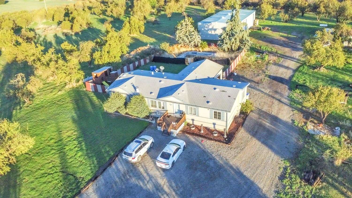 20.7 Acres of Agricultural Land with Home for Sale in Esparto, California