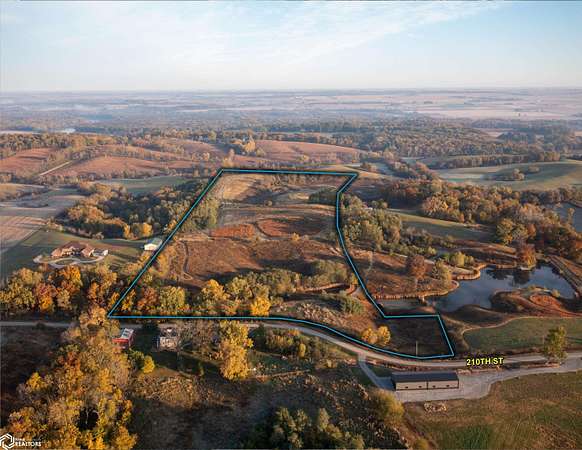 32.5 Acres of Land for Sale in Solon, Iowa